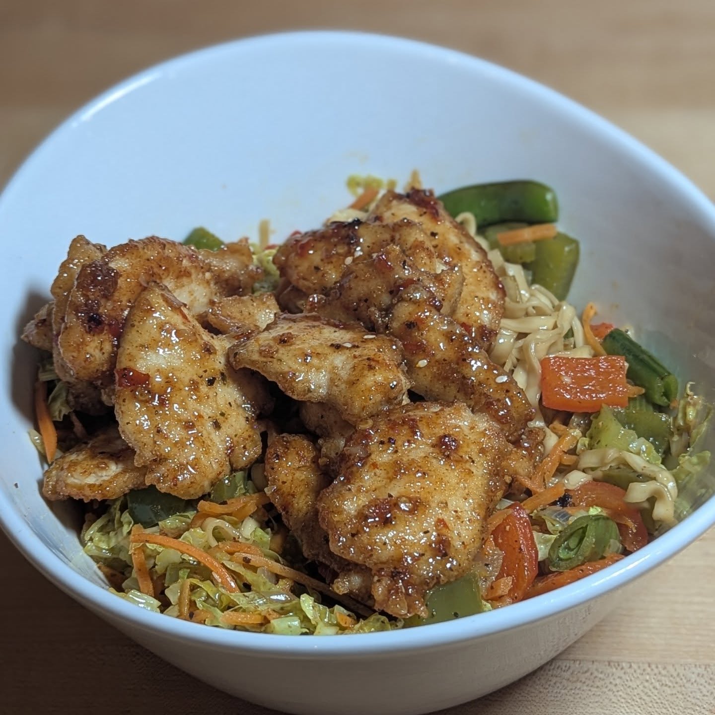 Some more of my eats from last week to fuel my progress towards reducing body fat %. Kept my workouts consistent, mostly healthy meals, lots of daily steps. The chicken stir fry was delicious. Chicken was tossed in equal parts of rice flour and corn starch, and pan fried. I made a lot of extra for meal prep. Burger was done stovetop, which is rare for me, but delicious with bacon, pickles, lettuce and mustard. And a good ole charcuterie board with 10 year @cabotcreamery cheddar being the winner!  Finally some scrambled eggs, with tons of spinach and cheese.Everything is loaded with protein. Generally pretty low carb. And real food focused.